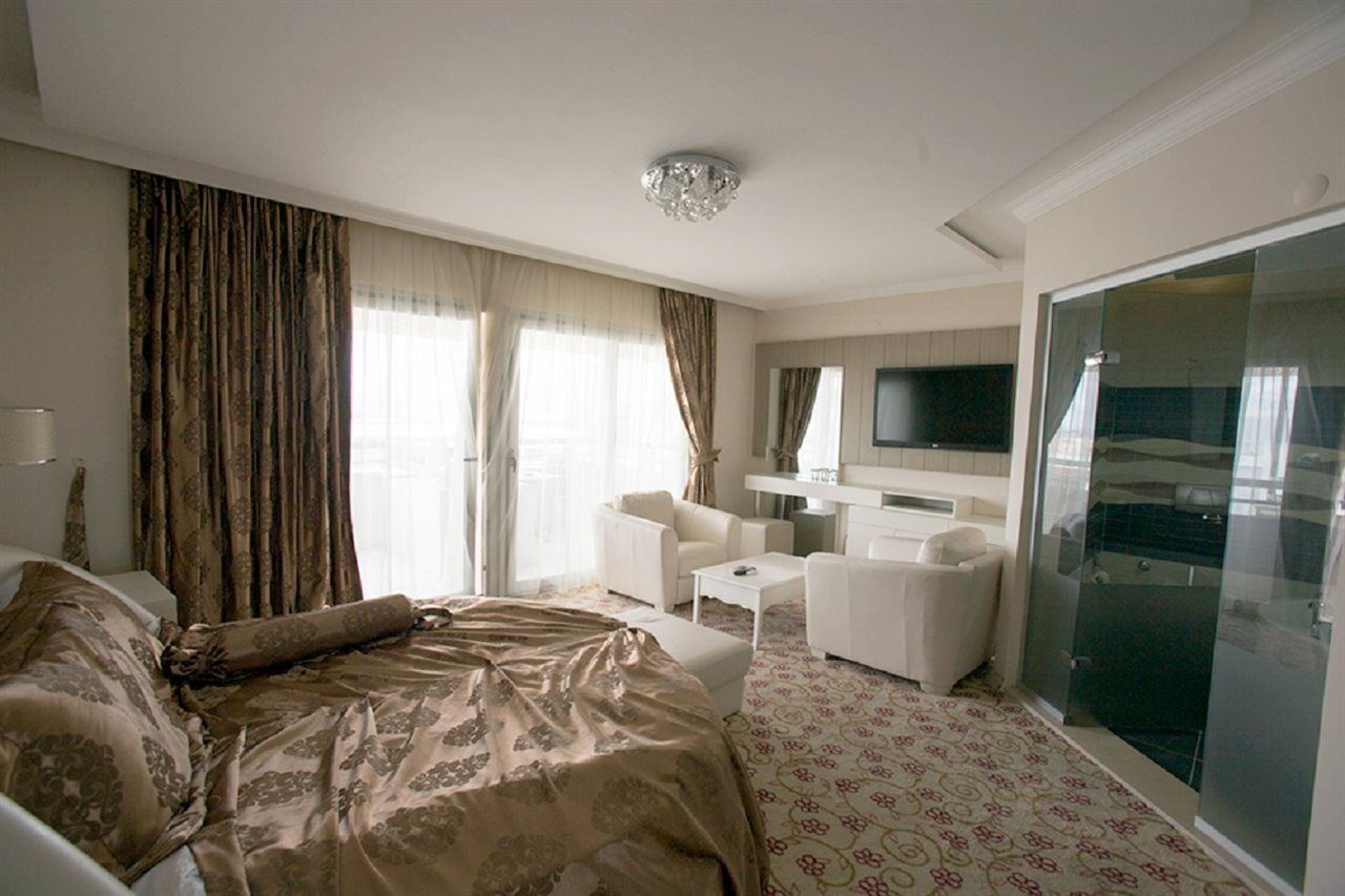 Duqqan Deluxe Hotel Kuşadası Ngoại thất bức ảnh